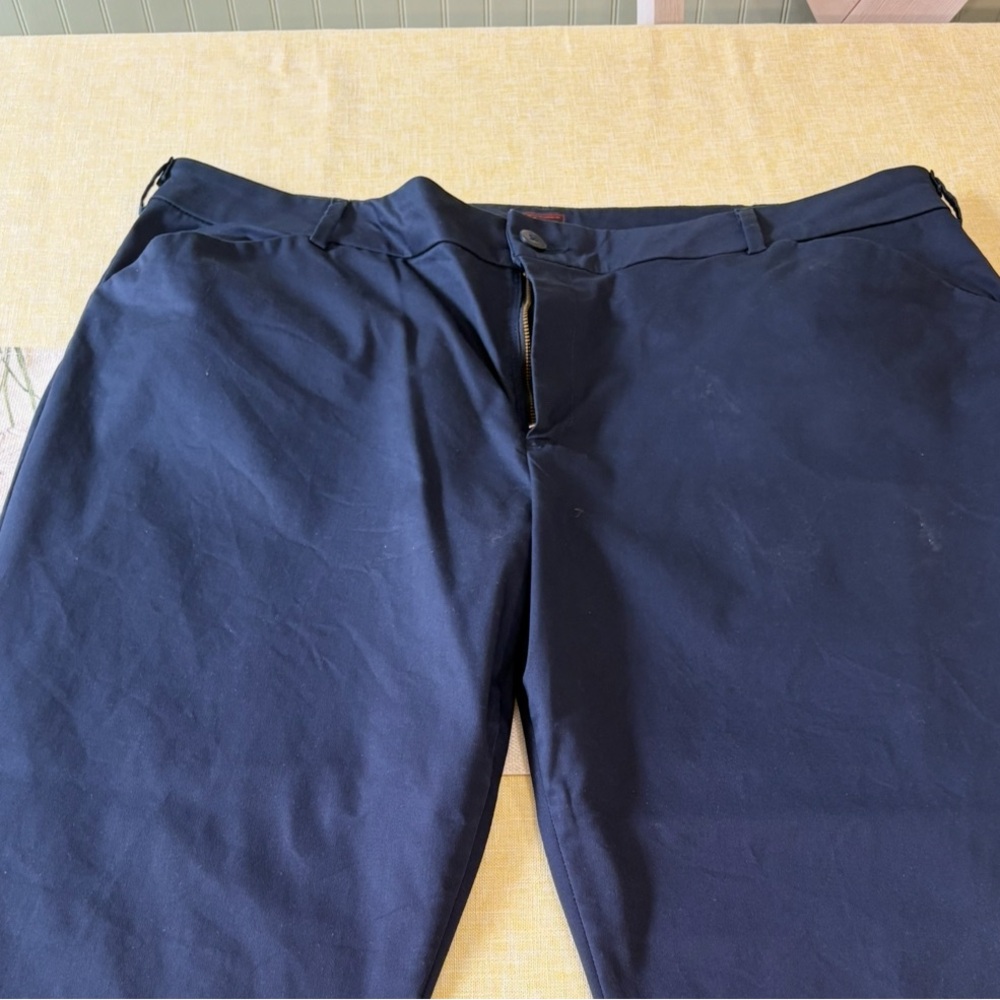 WOMEN'S WRINKLE FREE RELAXED FIT STRAIGHT LEG PANT